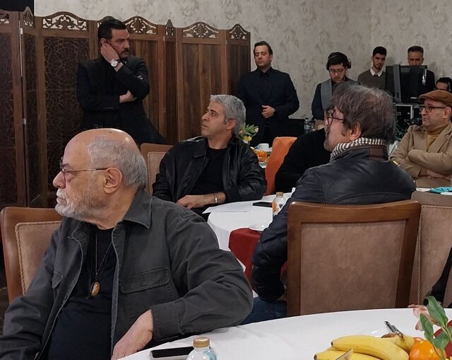 یک افتتاحیه و دو تولد، سی و چهارمین جشنواره تئاتر فجر آغاز شد