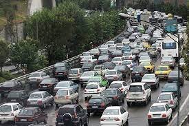 گرگان شهری در محاصره‌ خودروها/خیابان‌ها جای سوزن انداختن ندارد