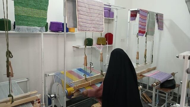 توانمندسازی زنان خانه‌دار و اقشار کم‌برخوردار در دستور کار است